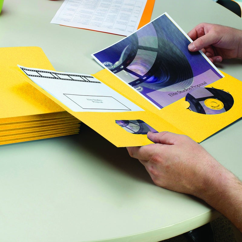 Smead Two-Pocket Heavyweight Folder, Letter Size, Yellow, 25 per Box (87862) - Image 2