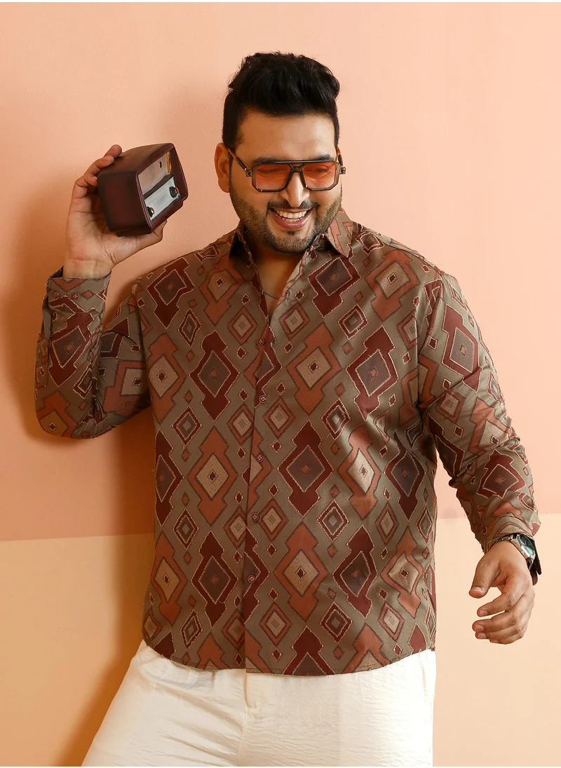 انستافاب بلس Instafab Plus Men's Peanut Brown Contrast Geometric-Woven Shirt For Casual Wear | Spread Collar | Long Cuffed Sleeves | Button Closure | Plus Size Shirt Crafted With Comfort Fit For Everyday Wear