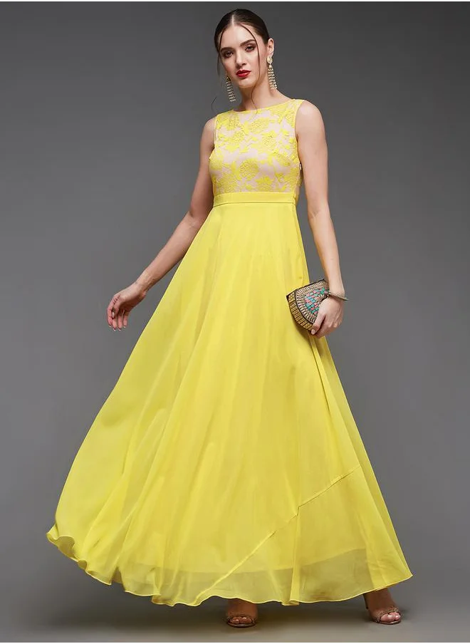 Miss Chase Lace Yoke Sleeveless A-Line Maxi Dress by Styli