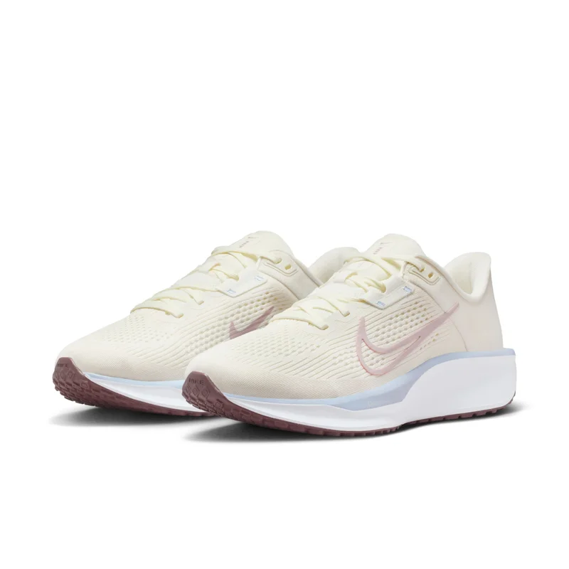 Nike Women's Quest 6 Road Running Shoes