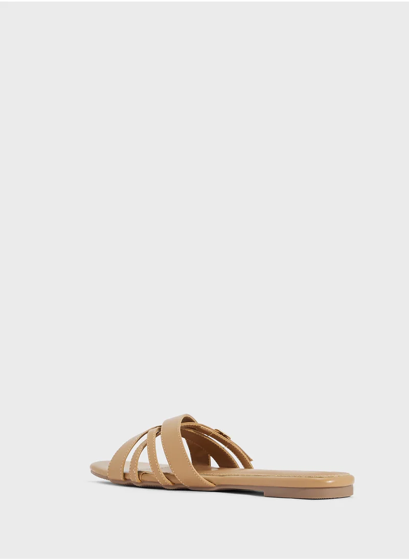 ايلا Crossover Strap Sandal
