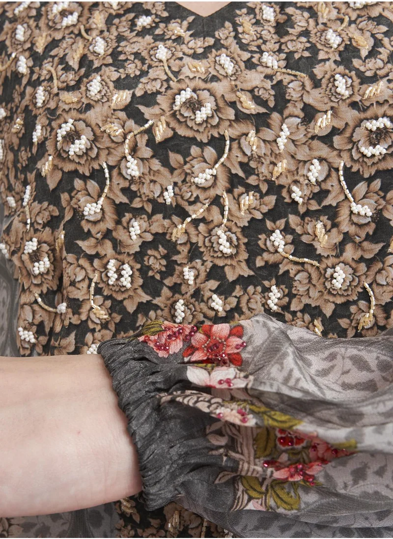 كشخة Ogee and Floral Digital Print Jalabiya with Hand work and Stone Work