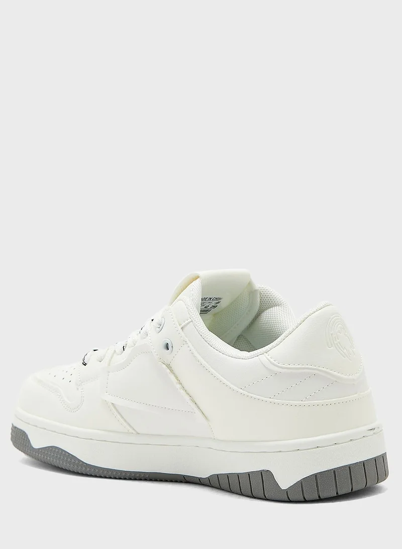 اوف ليميتس Casual Sneakers