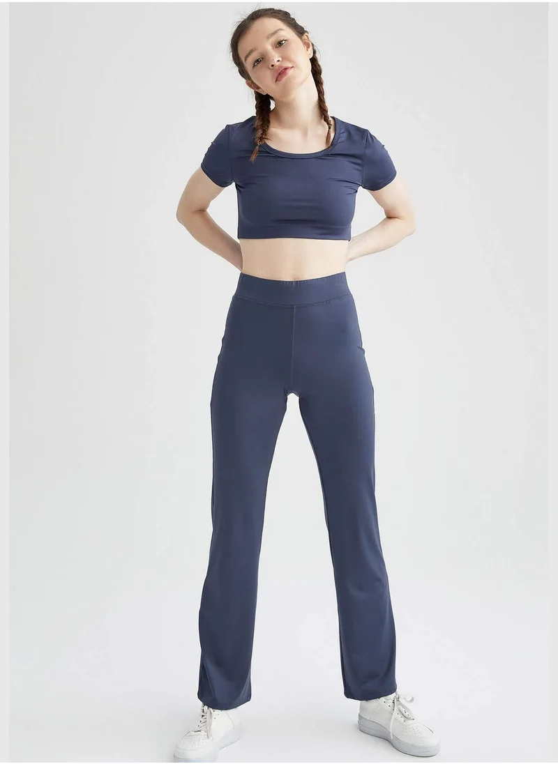 ديفاكتو Woman Wide Leg Knitted Trousers