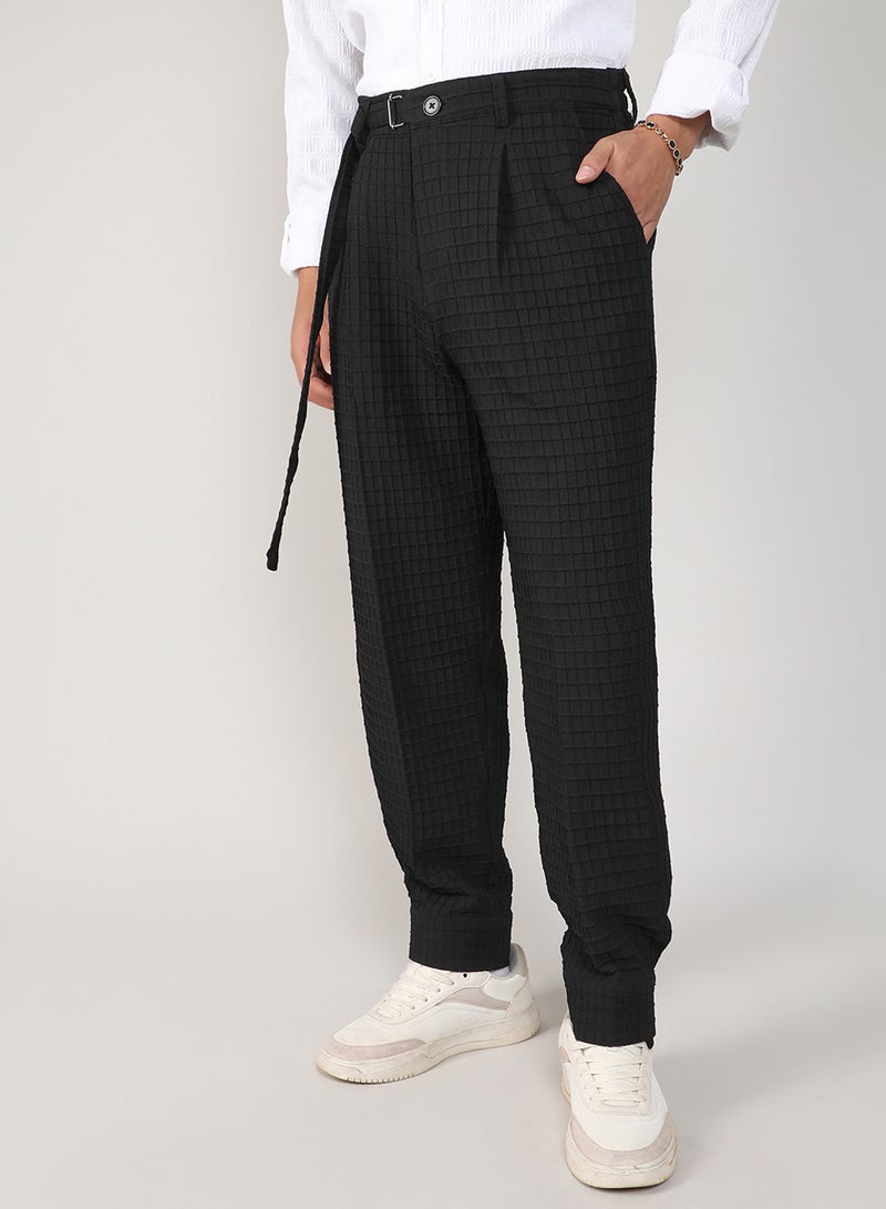 Campus Sutra Campus Sutra Men's Midnight Black Textured Graph Check Trousers For Casual Wear | 4 Pockets | Mid- Rise | Button Closure | Trousers Crafted With Comfort Fit For Everyday Wear - Image 3