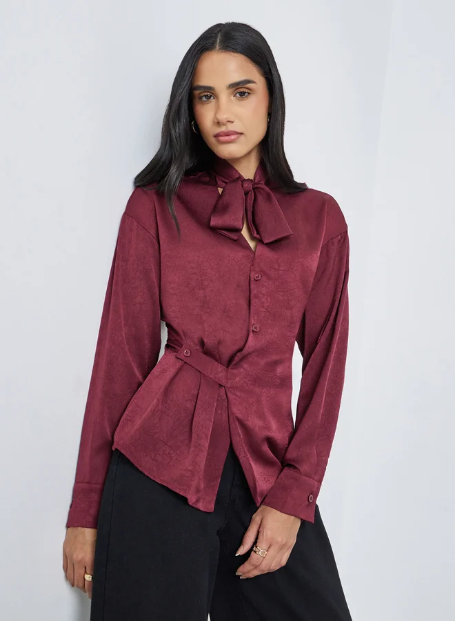 Styli Styli Burgundy Tie-Neck Buttoned Blouse