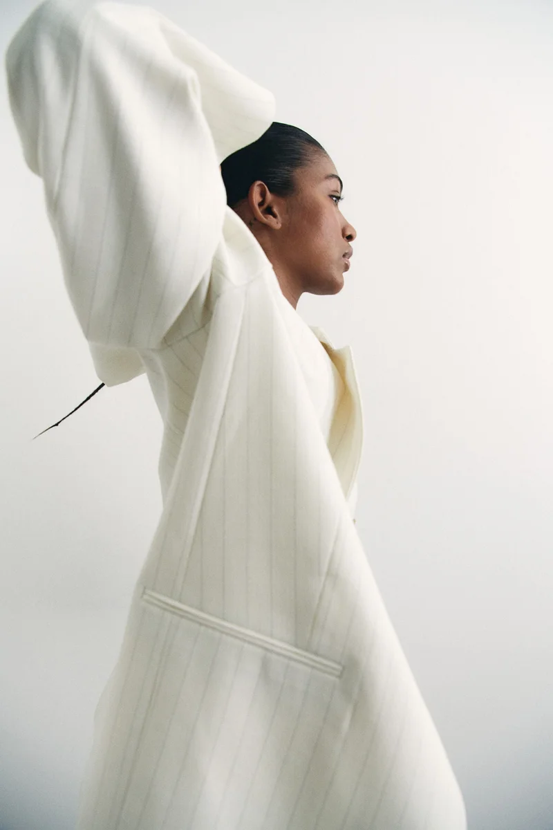 اتش اند ام بليزر بقصّة واسعة