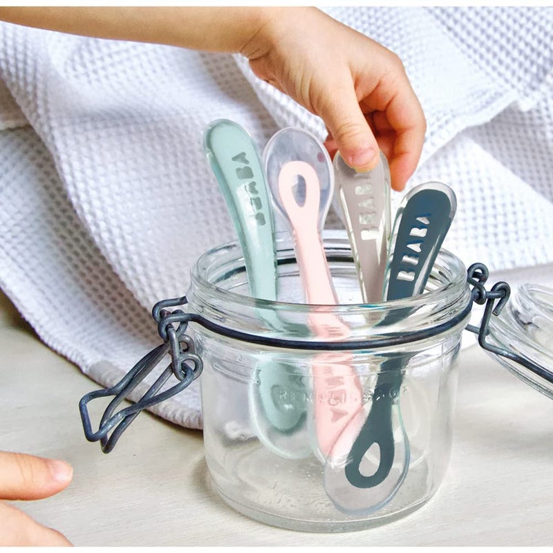 Baba ملعقة سيليكون من بيبا للمرحلة الثانية - مجموعة من 4 ملاعق تدريب للرضع ذاتية التغذية مع طرف ناعم للغاية، صديقة للثة، مقابض مريحة، خالية من BPA، أزرق داكن، وردي قديم، ضبابي فاتح وأخضر هوائي، 8 أشهر وما فوق - Image 4