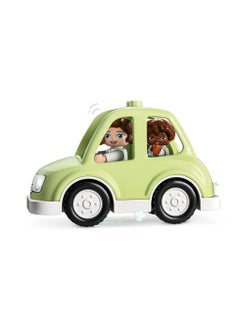 LEGO LEGO - Family House on Wheels 31 Pieces - 10986  - Image 2