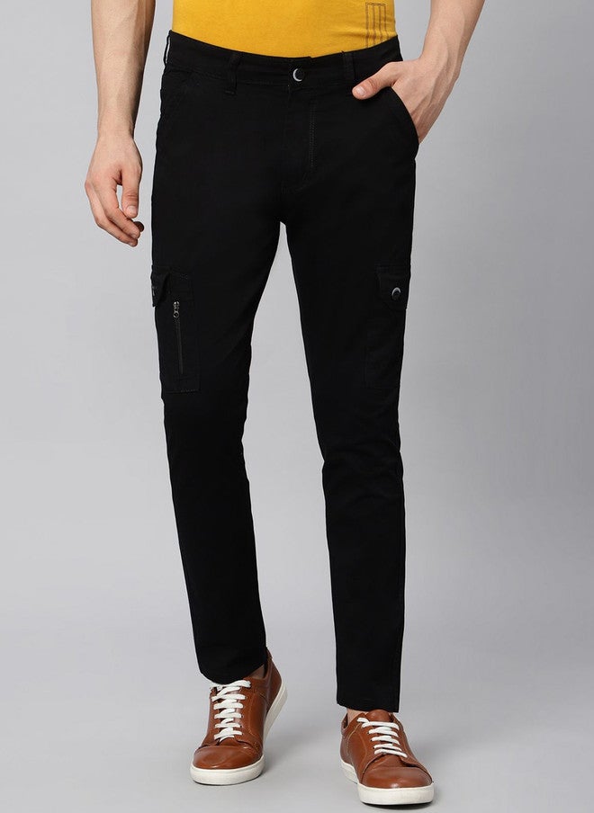 Hence Men's Relaxed Tapered Fit Black Cargo Trousers - Image 1