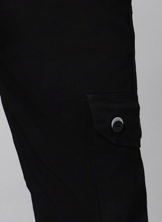 Hence Men's Relaxed Tapered Fit Black Cargo Trousers - Image 5