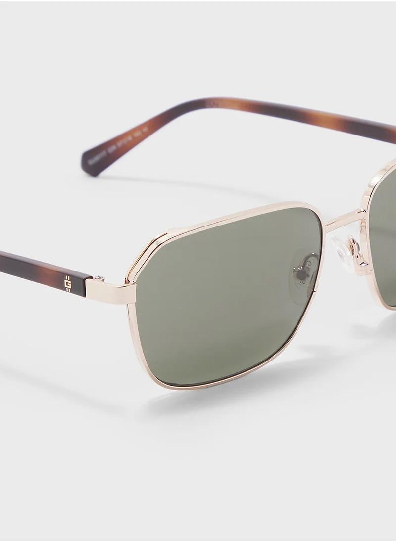 GUESS Uv Protected Shaped  Sunglasses