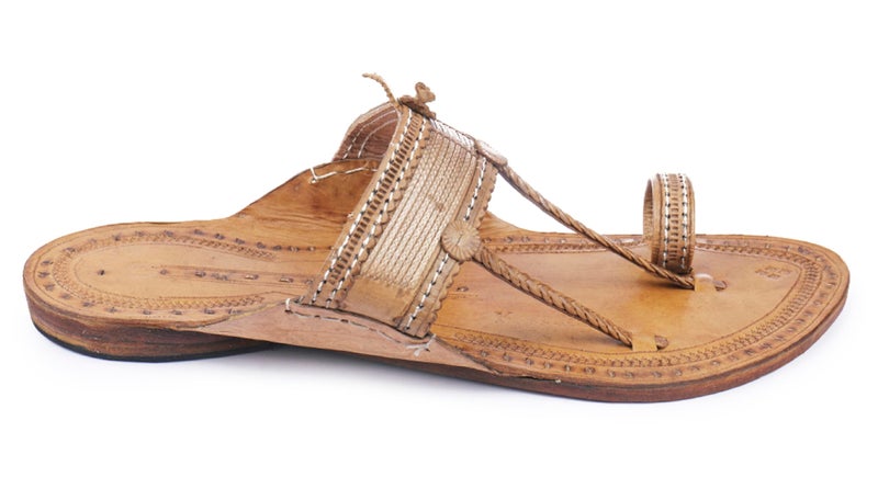 KORAKARI Mens Kapshi Kolhapuri Chappal Smooth and Comfortable Flip Flops Slippers Natural 7 Braids Genuine Leather Handcrafted Sandals Anti Slip Durable Genuine Leather Traditional Footwear (UK-6) - Image 2