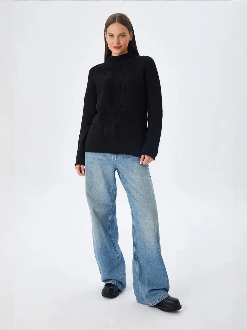 Mixray Black Mixray Knit Half Turtleneck Sweater for Women | Best Price UAE