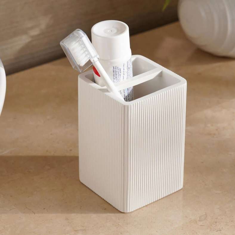 Pan Home حامل فرشاة الأسنان - أبيض - Image 1