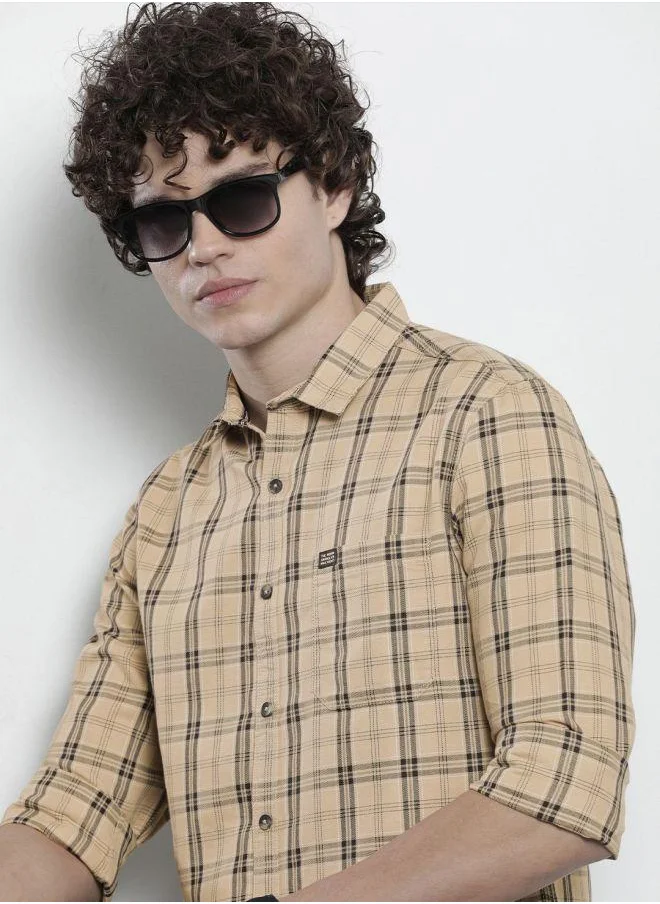 شركة المرآب الهندية Men Slim Fit Checkered Full Sleeves Spread Collar Casual Shirt