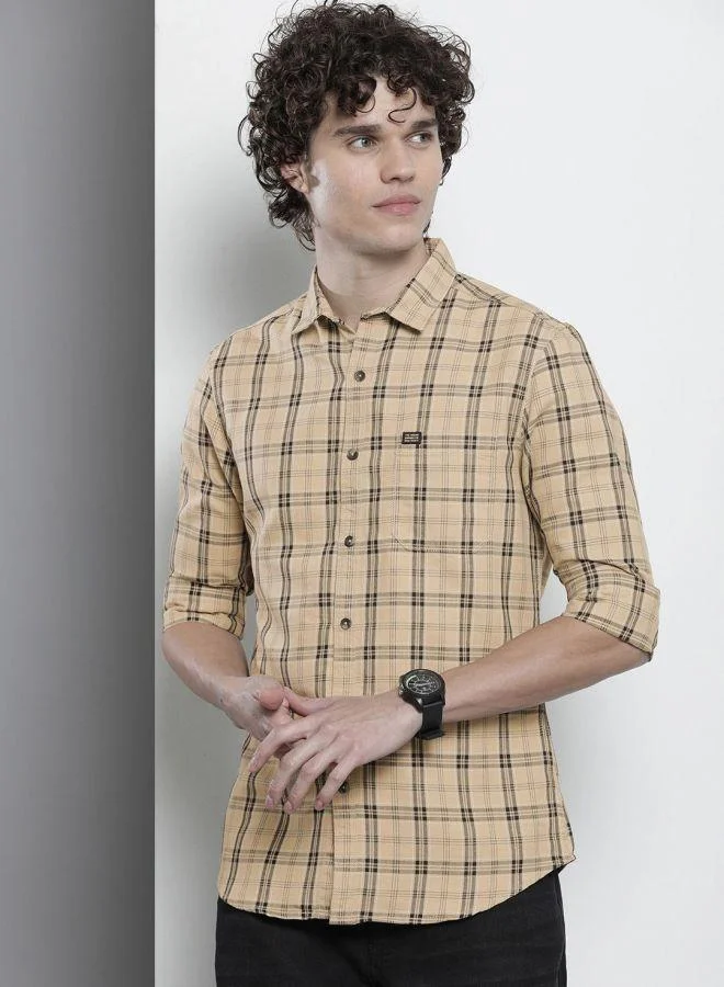 The Indian Garage Co Men Slim Fit Checkered Full Sleeves Spread Collar Casual Shirt