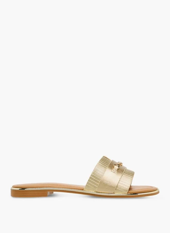 سيليست Women Metallic Buckle Detail Flat Sandals