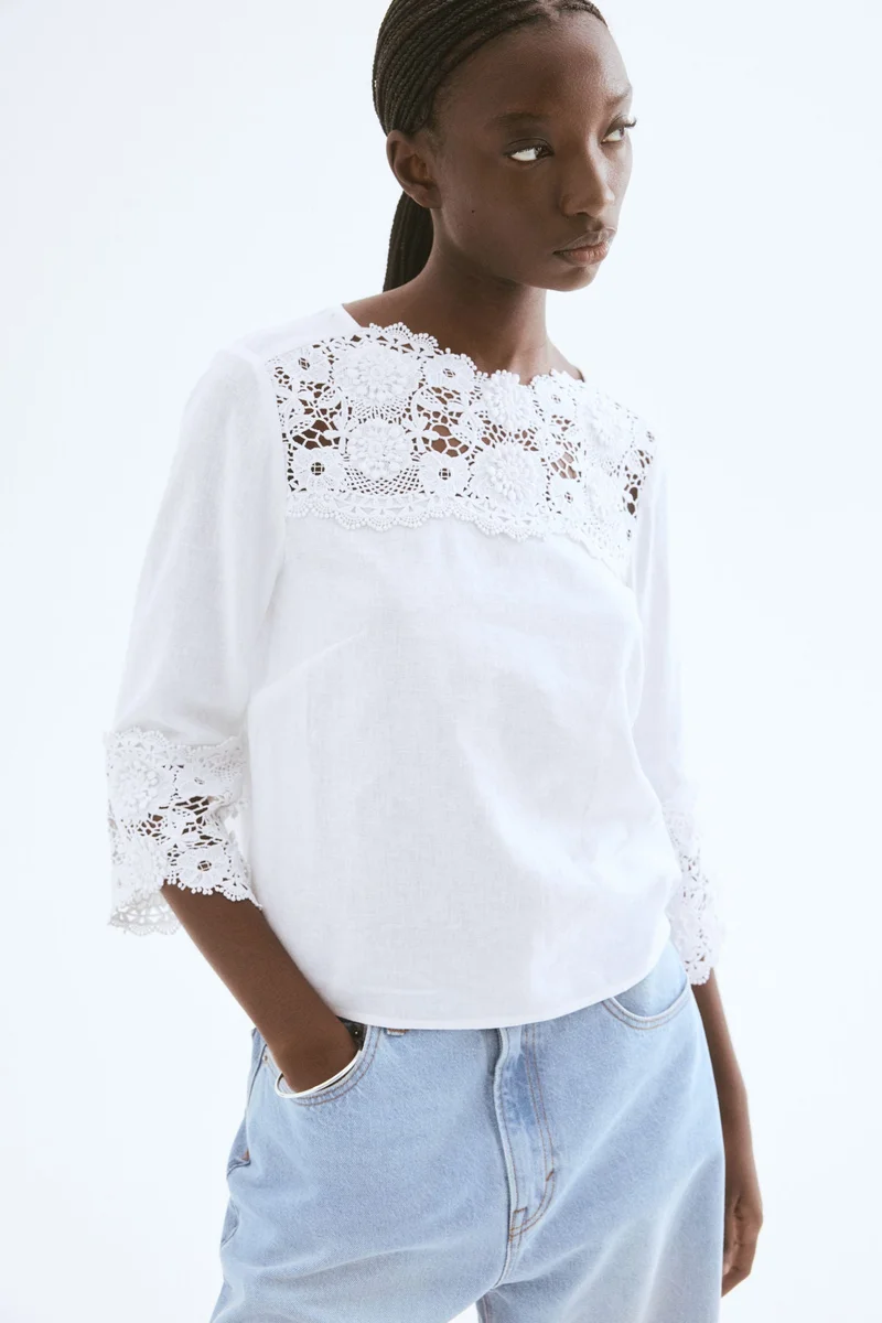 اتش اند ام بلوزة مطرزة من مزيج الكتان