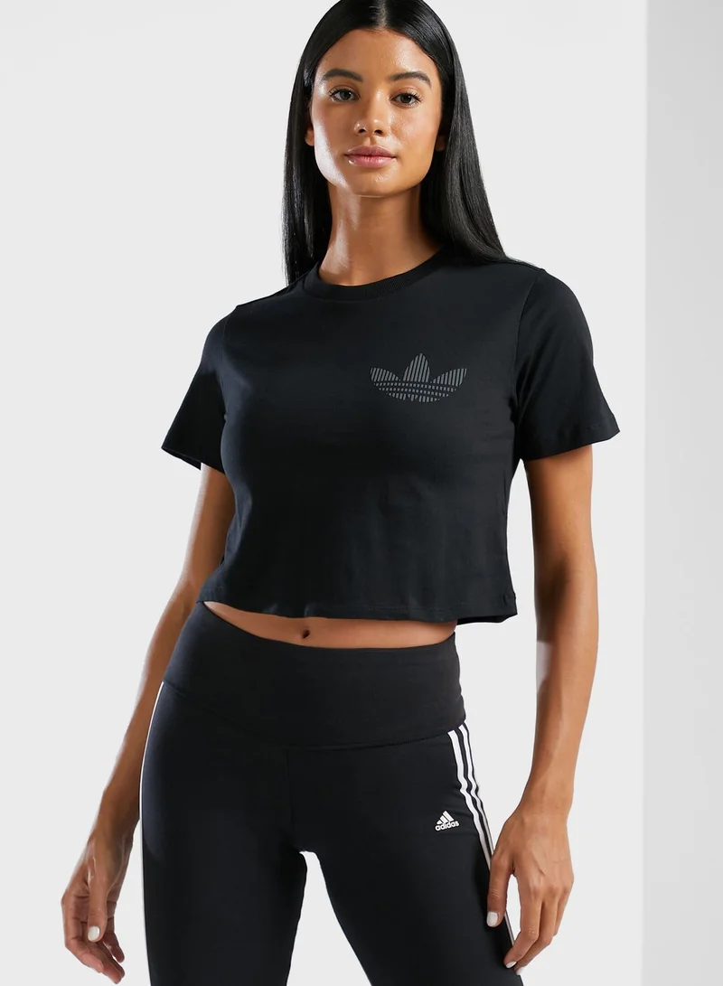 adidas Originals Trefoil Cropped T-Shirt
