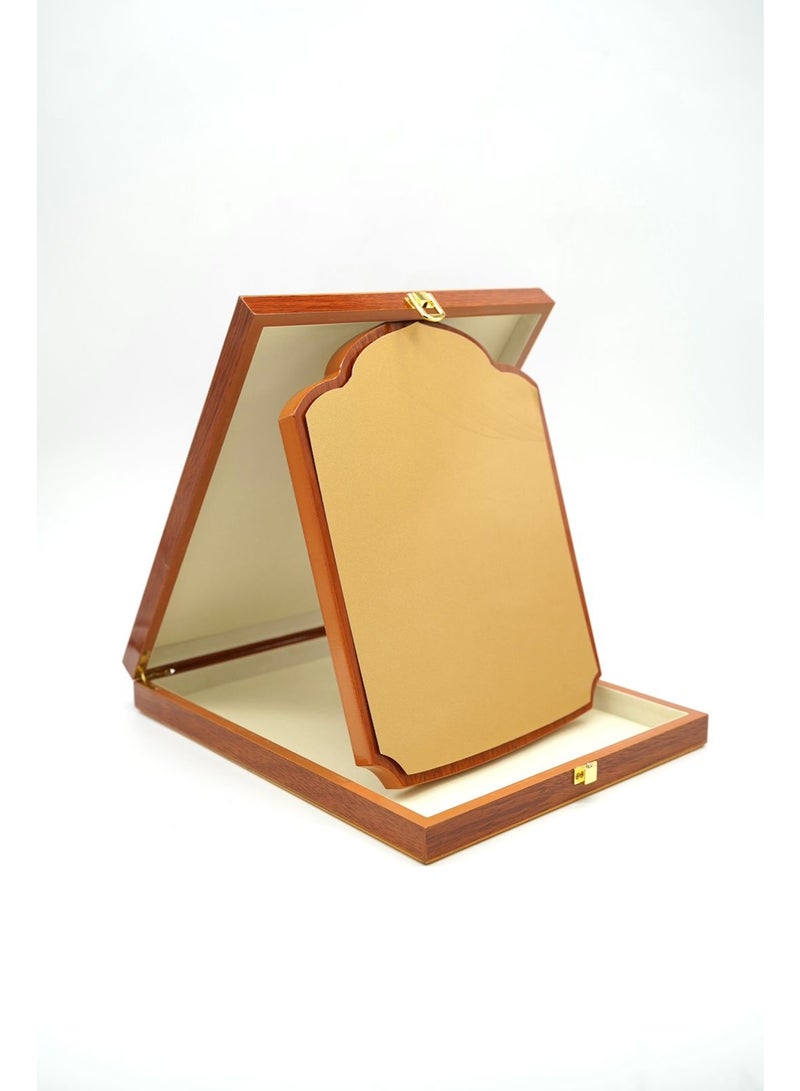 ركس درع تكريم فاخر مقاس L مع صندوق خشبي و لوحة نحاسية للطباعة 69724