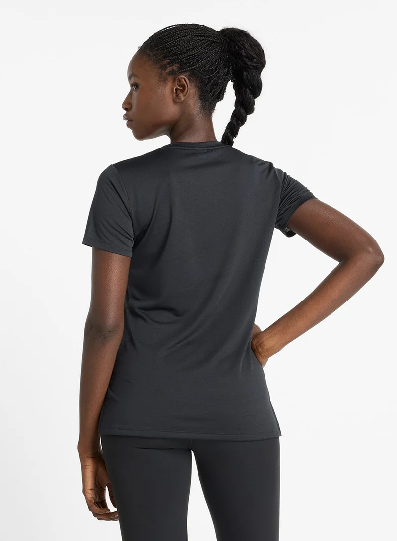 New Balance Essential Logo T-Shirt