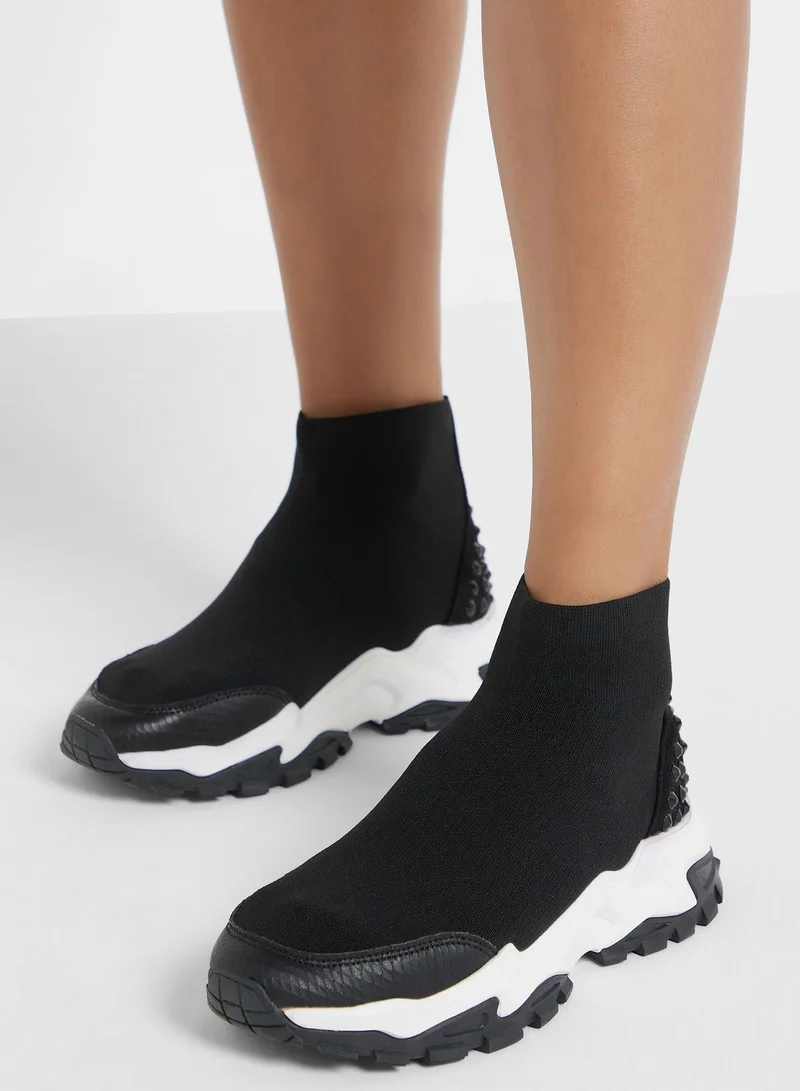 Menbur  Lace Up Low Top Sneakers for Women | Best Price UAE