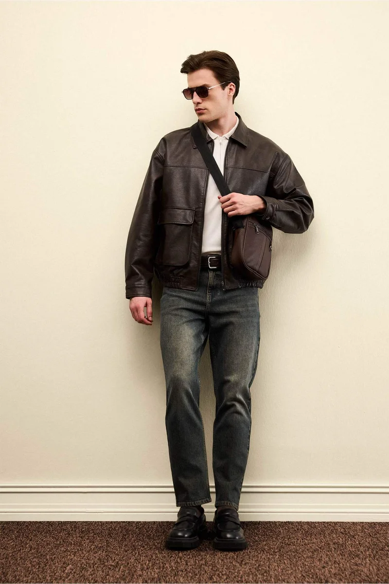 ديفاكتو Relax Tapered Fit Trousers