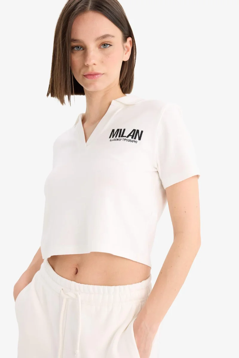 ديفاكتو Fitted Polo Collar Embroidery Printed Modal T-Shirt
