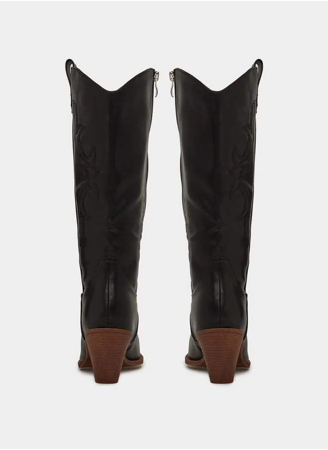 Styli Embroidered Detail Cowboy Boots