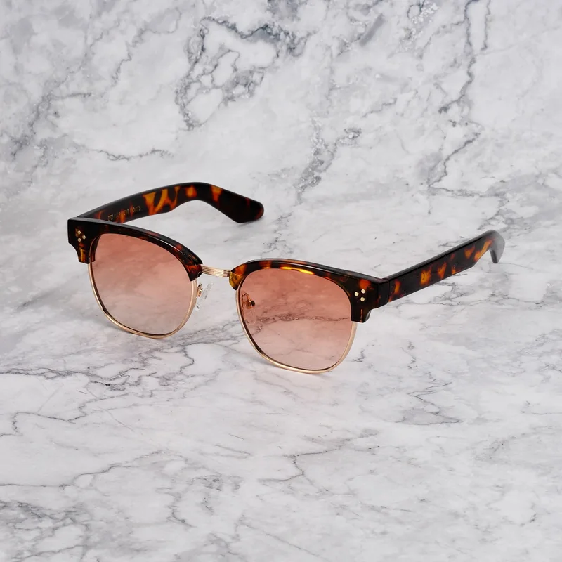  اكسبليست باوتس نظارة شمسية أنيقة Explicit Poets Unisex Donny Tortoise-Gradient Gold، 19EP4