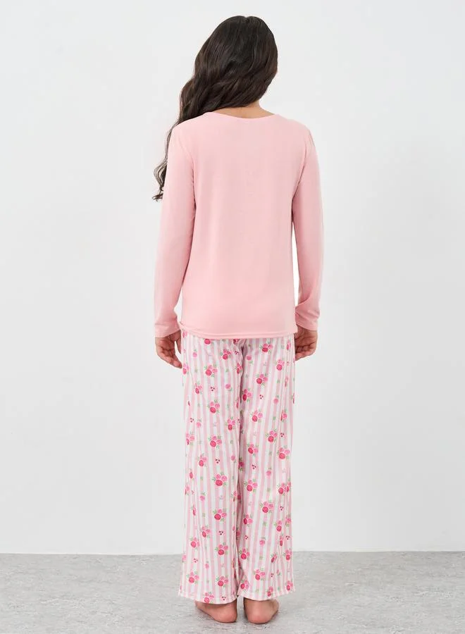Styli Printed Long Sleeves T-Shirt and Floral Pyjama Set