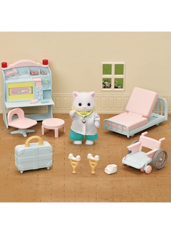 Calico Critters - Village Doctor Starter Set Dollhouse Playset With Figure And Accessories - Image 1