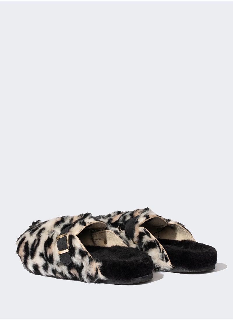 Leopard Printed Flat Sole Slippers - pzsku/Z2687176B5BDF0F76E468Z/45/_/1729507810/068cdba9-63ee-45b9-bcd9-25a281b9d7df