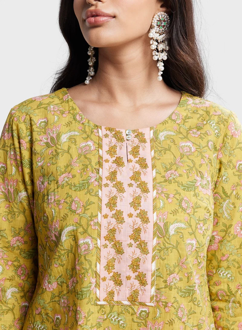 Fabindia Crew Neck Floral Print Kurta & Pant Set