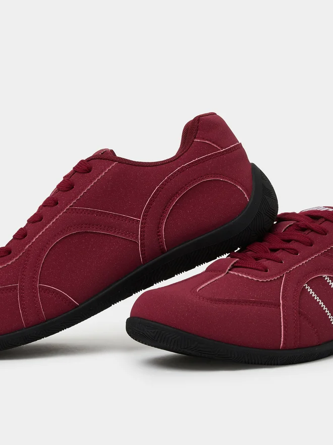 Styli red Styli Men Retro Stitch Detail Lace-Up Casual Sneakers for Men | Best Price UAE