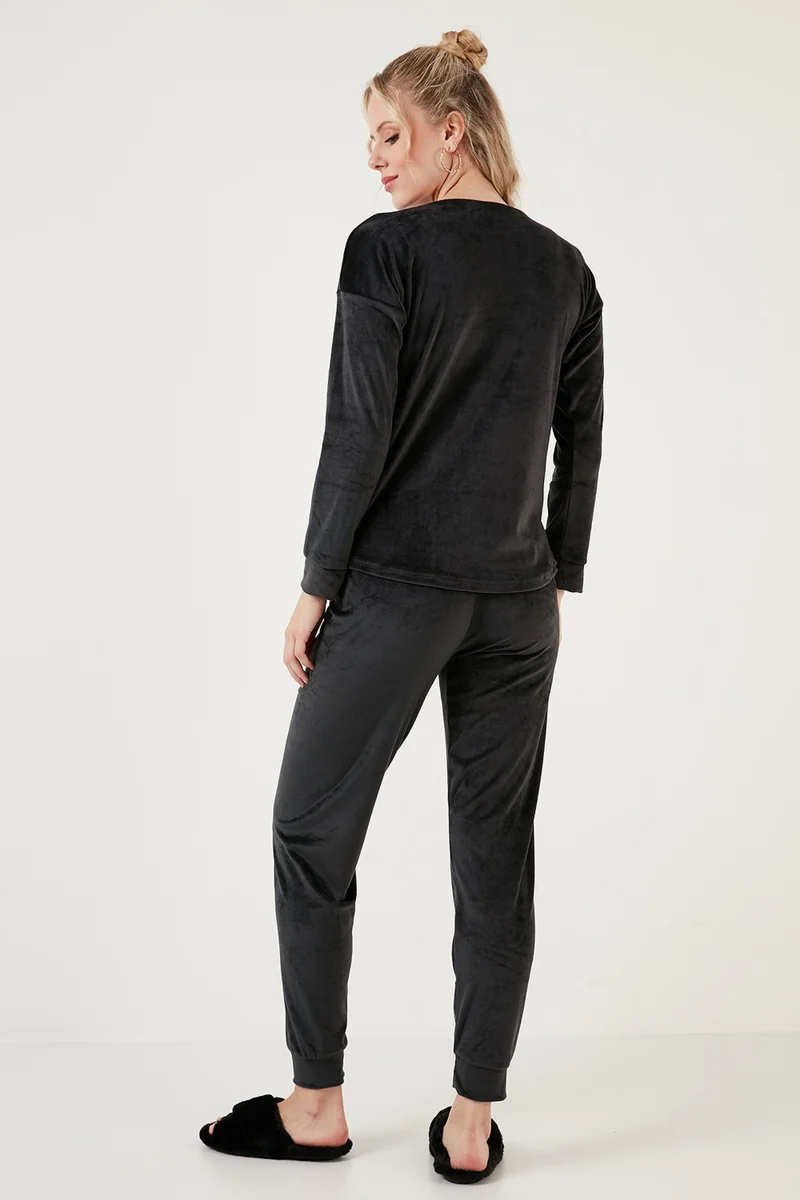 Lela Regular Fit Soft Texture Velvet Pajama Set Women's Pajama Set 6094200W4