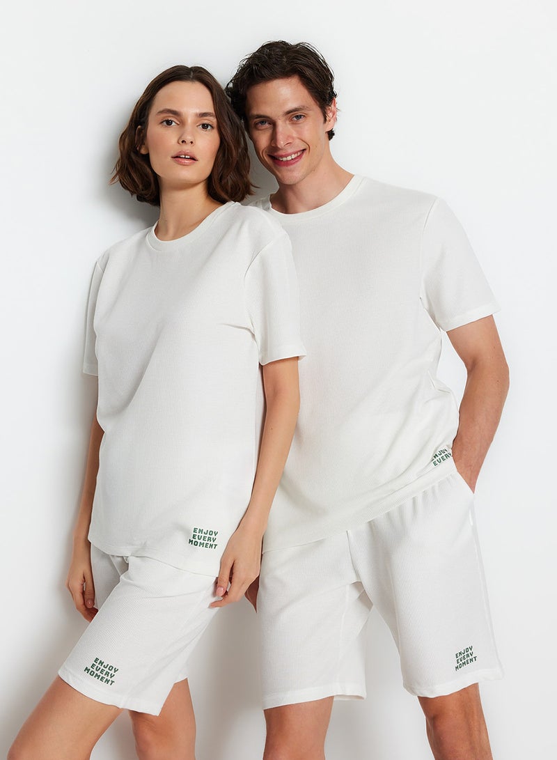 trendyol Unisex Ecru Regular Fit Knitted Shorts Pajamas Set TMNSS23PT00032 - Image 1