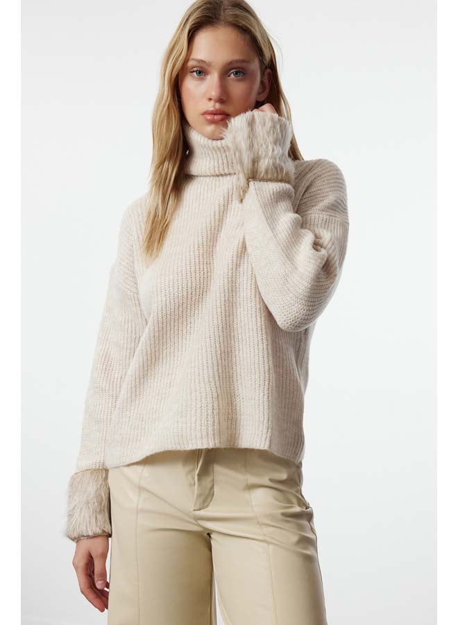 trendyol Soft Textured Sleeve Tip Fur Knitwear Sweater TWOAW25KZ00153 - Image 1