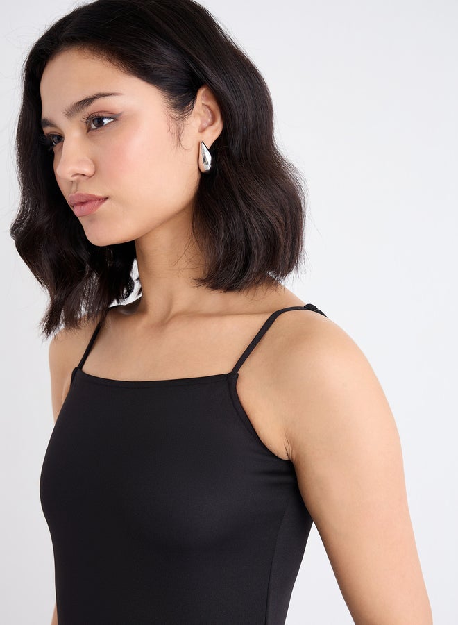 Styli Black Strappy Pleated Maxi Dress - Image 4