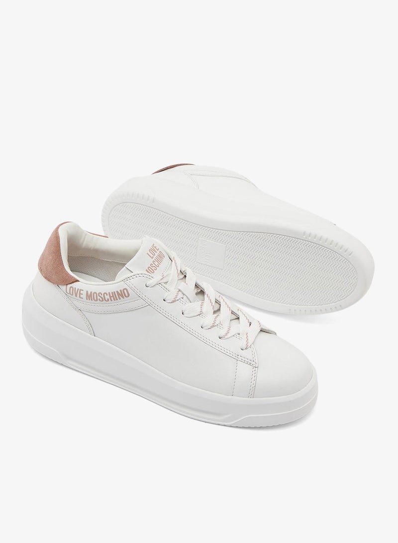 لوف موسكينو حذاء رياضي منخفض بشعار - Image 3