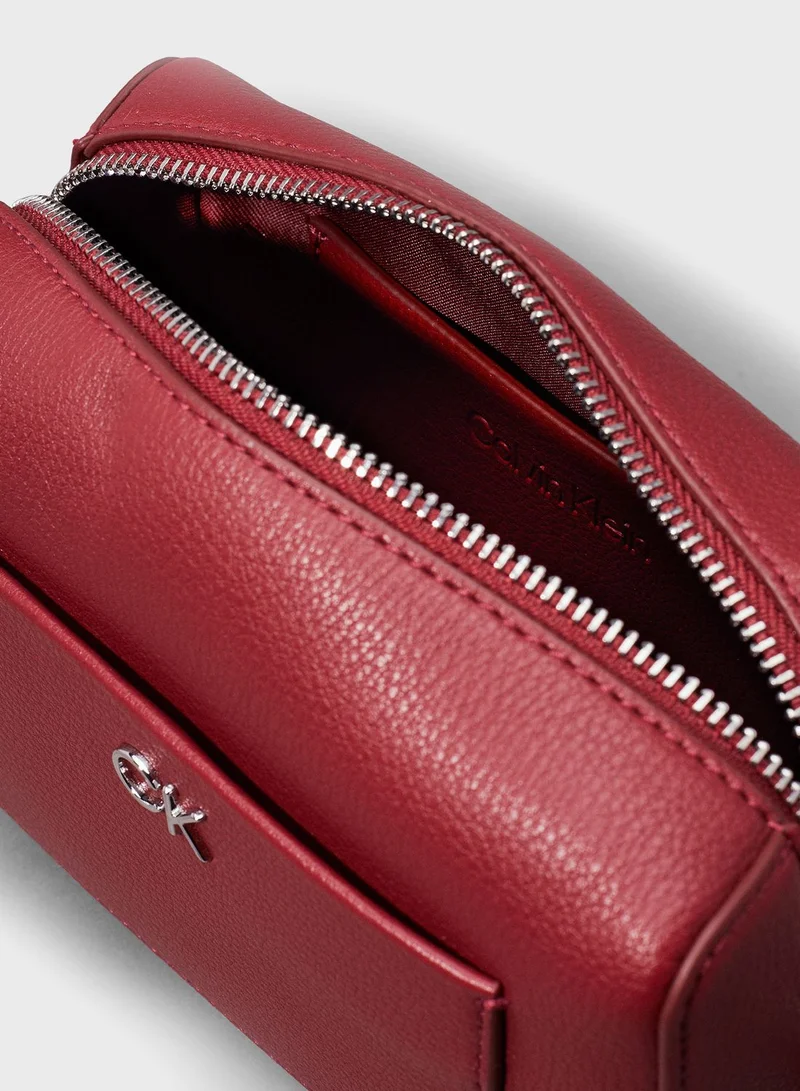 Calvin Klein Jeans Logo Detailed Zip Over Crossbody