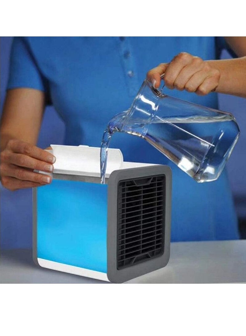 ARCTIC AIR مكيف هواء صغير محمول USB مبرد هواء مساحة شخصية 3 في 1 مكيف هواء محمول، مرطب، منقي مع 7 أضواء ملونة  - Image 2
