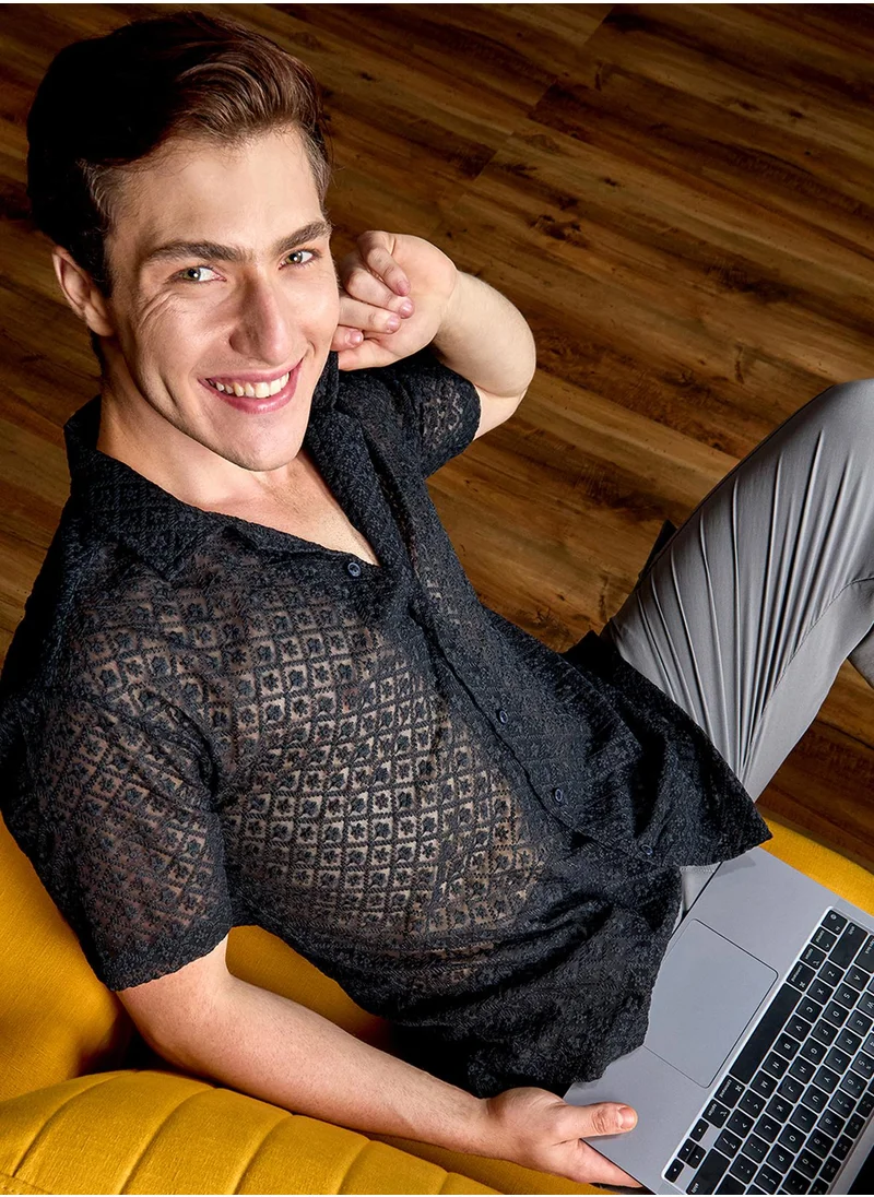 كامبوس سوترا Men's Midnight Black Floral Embroidered Shirt