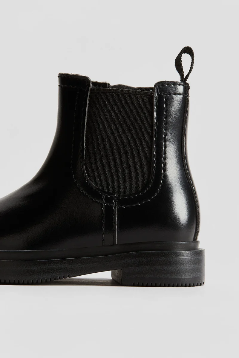 H&M Chelsea Boots
