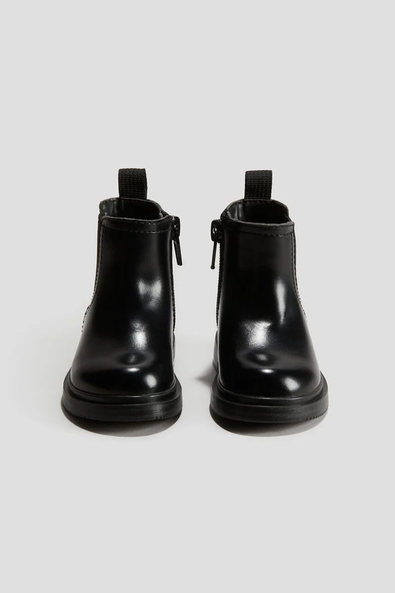 H&M Chelsea Boots