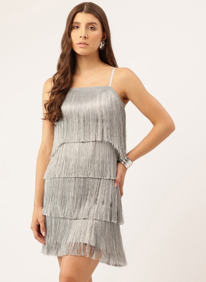 STREET 9 فستان ضيق نسائي بشراشيب - Image 1