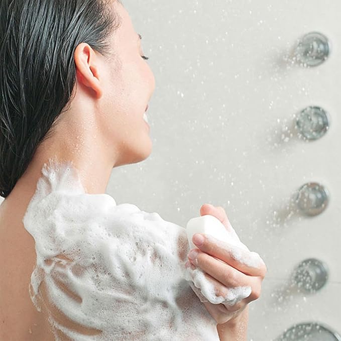 Dove صابون دوف الأصلي للجمال 3 في 1 ينظف ويرطب ويغذي صابون استحمام خالي من الكبريتات لبشرة ناعمة وسلسة مناسب للاستخدام اليومي 8x90غ - Image 3