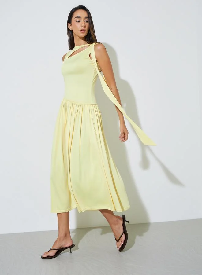 Styli Yellow Cut-Out Detail A-Line Midi Dress