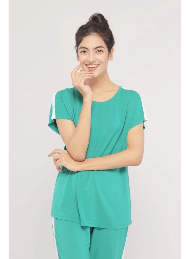 نسيسيرا Cozy Green Lounge Top with White Stripe